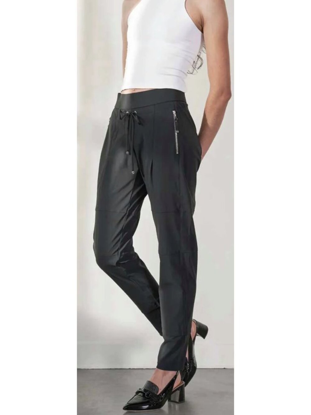 RAFFAELLO ROSSI Candy Jogger Pants in Black Travel Lounge Athleisure Size 8